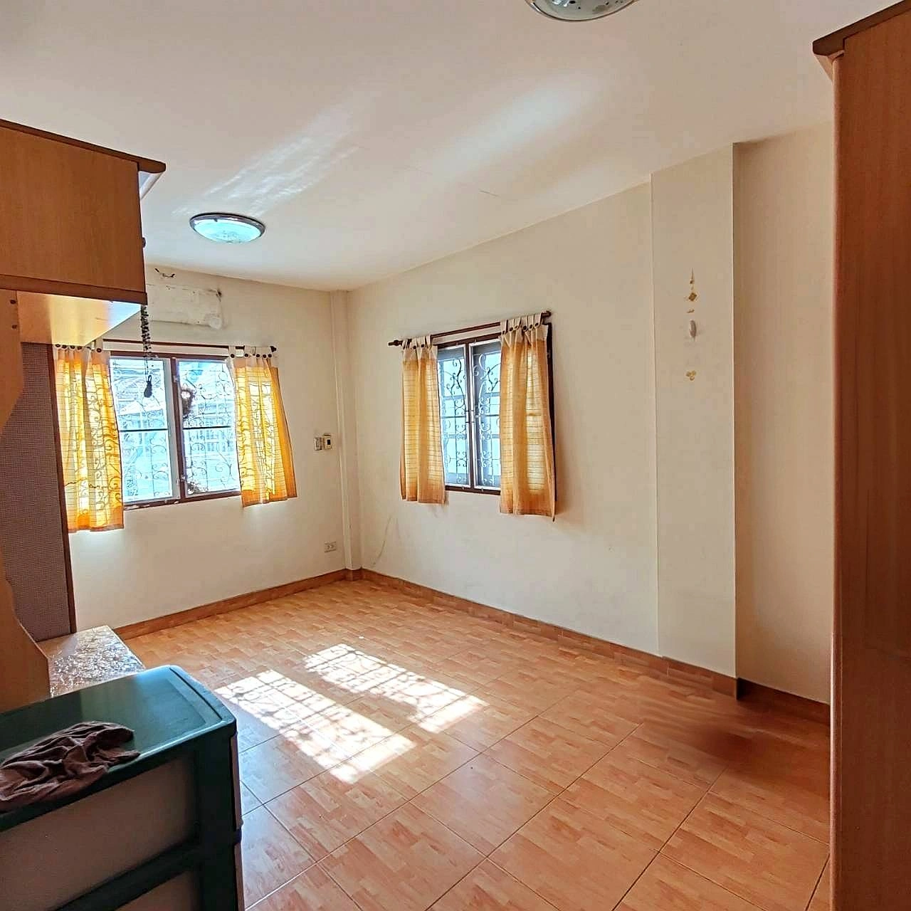 ✨ ขายบ้านเดี่ยว หมู่บ้าน ช.รุ่งเรือง 6  | ถนนเมน | 54 ตร.วา | 6 ห้องนอน | พร้อมอยู่ ใกล้ MRT & เซ็นทรัลเวสต์เกต 🏡