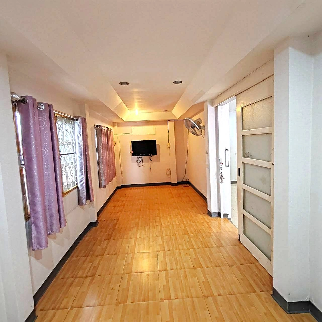 ✨ ขายบ้านเดี่ยว หมู่บ้าน ช.รุ่งเรือง 6  | ถนนเมน | 54 ตร.วา | 6 ห้องนอน | พร้อมอยู่ ใกล้ MRT & เซ็นทรัลเวสต์เกต 🏡