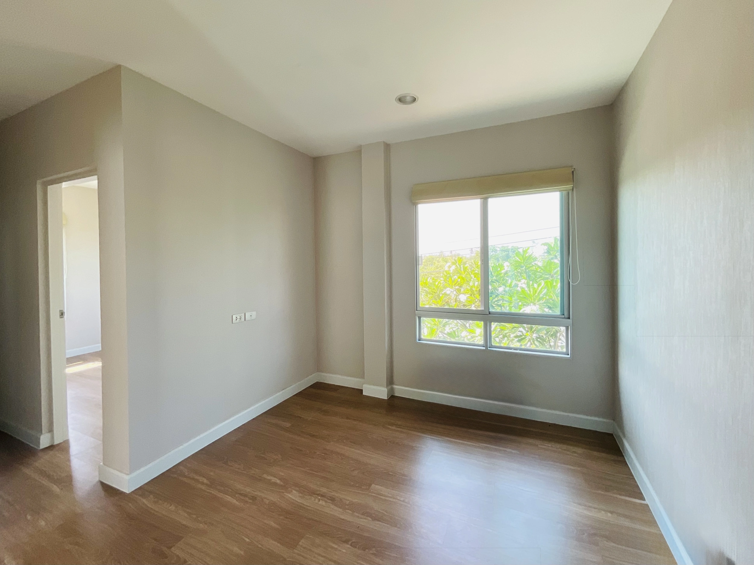 บ้านสวยมือสอง หน้าบ้านไม่ชนใคร หลังริม