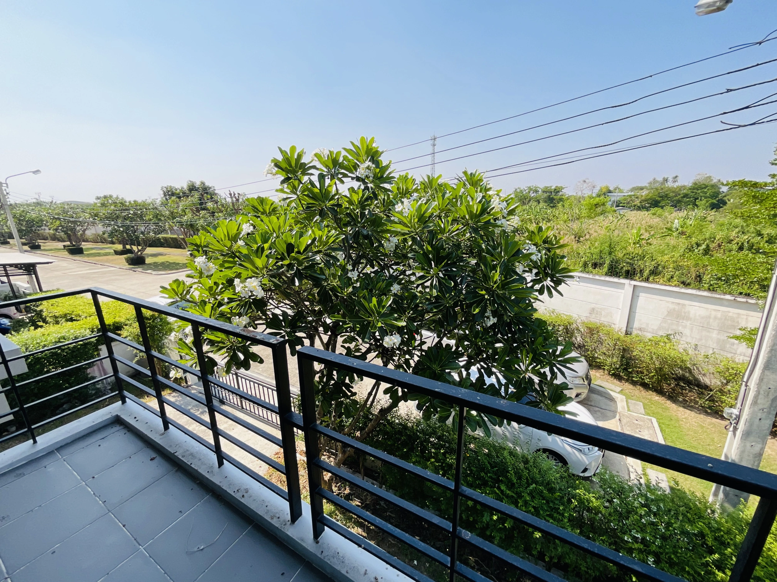 บ้านสวยมือสอง หน้าบ้านไม่ชนใคร หลังริม