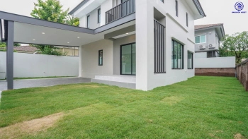 บ้านรีโนเวทใหม่  โครงการ คาซ่าวิลล์ วัชรพล จาก Q.House เนื้อที่ 63 ตร.ว. พื้นที่ใช้สอย 184.03 ตร.ม. ฟังก์ชัน 4 ห้องนอน 3 ห้องน้ำ จอดรถได้ 2 คัน บนทำเลเชื่อมต่อหลายเส้นทาง ถ.รามอินทรา ถ.สายไหม และถ.พหลโยธิน ใกล้สนามบินดอนเมือง ทางด่วน "ฉลองรัช" และรถไฟฟ้าสายสีเขียว "สถานีคูคต"