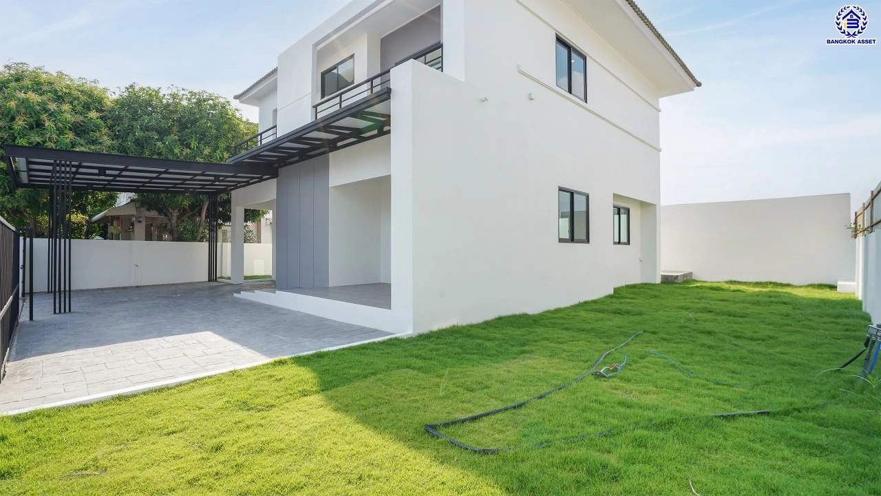 บ้านรีโนเวทใหม่ โครงการ บุณฑริก วัชรพล-สุขาภิบาล5 เนื้อที่ 71.4 ตร.ว. พื้นที่ใช้สอย 252.55 ตร.ม. ฟังก์ชัน 4 ห้องนอน 3 ห้องน้ำ จอดรถได้ 2 คัน บนทำเลเชื่อมต่อหลายเส้นทาง ถ.รามอินทรา ถ.สายไหม และ ถ.พหลโยธิน ใกล้สนามบินดอนเมือง ทางด่วน "รามอินทรา" และรถไฟฟ้าสายสีเขียว "สถานีคูคต"