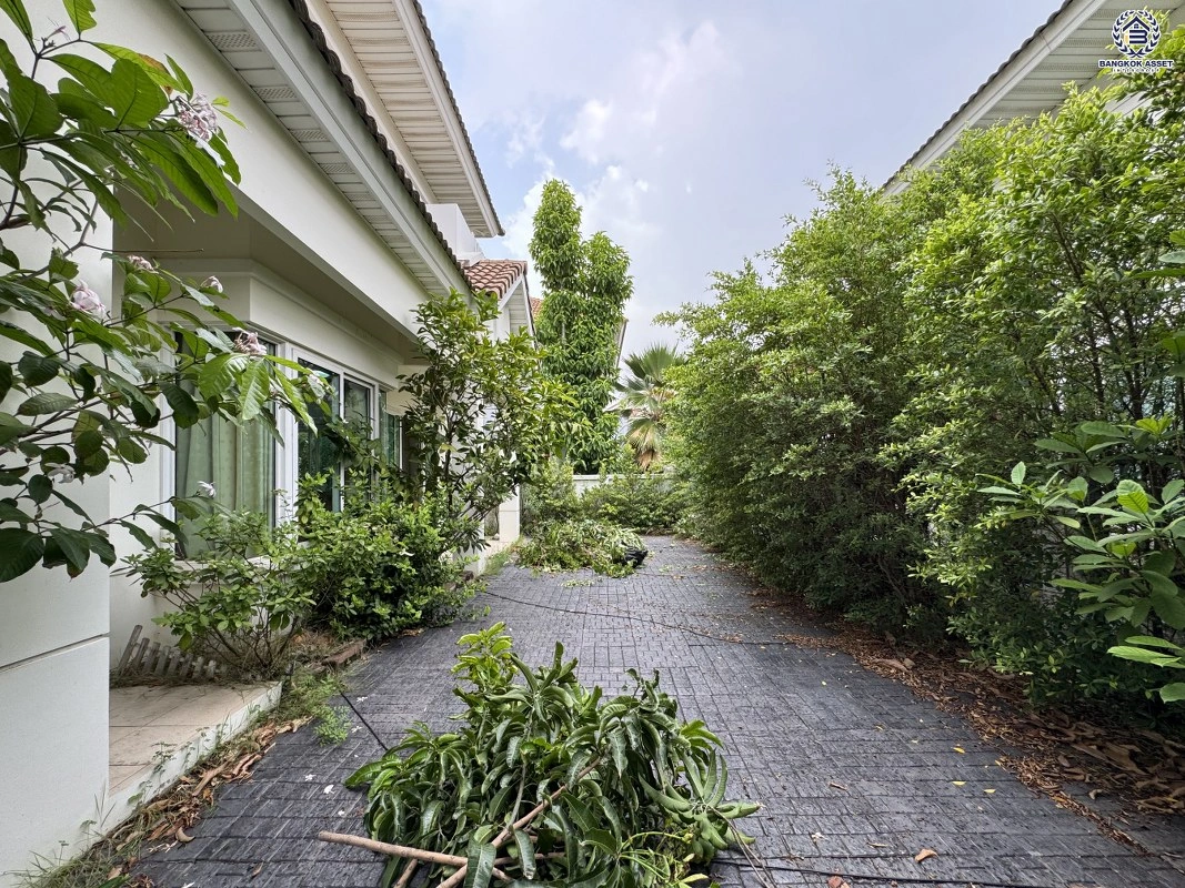 บ้านมือสอง คุณภาพจาก Property Perfect โครงการ เพอร์เฟคเพลส ราชพฤกษ์ ติดถนนราชพฤกษ์ เชื่อมต่อถนนรัตนาธิเบศร์ ใกล้รถไฟฟ้าสายสีม่วง "สถานีบางรักน้อยท่าอิฐ" ทางด่วน "กาญจนาภิเษก" และเซ็นทรัล เวสต์วิลล์ บนเนื้อที่ 59.5 ตร.ว. พื้นที่ใช้สอย 200 ตร.ม. 3 ห้องนอน 3 ห้องน้ำ จอดรถได้ 2 คัน