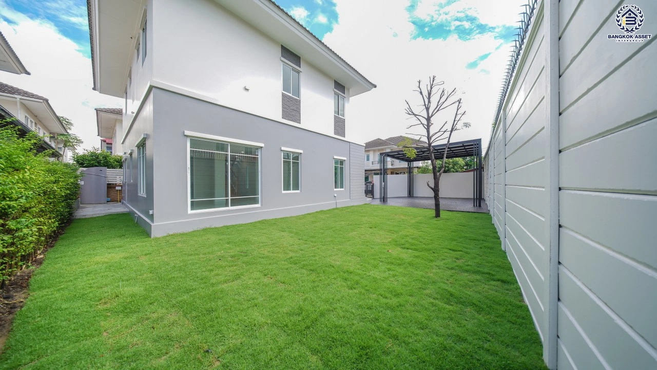 บ้านรีโนเวทใหม่ โครงการ เดอะแพลนท์ ราชพฤกษ์ หลังมุม เนื้อที่ 76.6 ตร.ว. พื้นที่ใช้สอย 215.07 ตร.ม. ฟังก์ชัน 4 ห้องนอน 3 ห้องน้ำ จอดรถได้ 2 คัน บนทำเลศักยภาพ เดินทางสะดวก ใกล้วงเวียนพระราม5, The Walk, ทางด่วน ศรีรัช และรถไฟฟ้าสายสีม่วง "สถานีบางรักใหญ่"