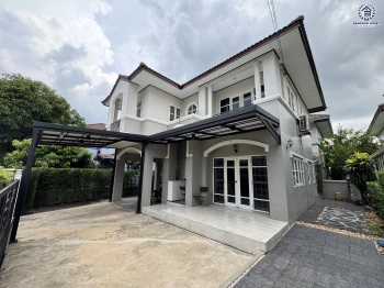 บ้านมือสอง โครงการ รติรมย์1 บางกรวย บ้านเดี่ยว 2 ชั้น 3 ห้องนอน 2 ห้องน้ำ พื้นที่ใช้สอย 160 ตรม. ที่ดิน 50.9 ตร.ว. จอดรถ 2 คัน ทำเลถนนบางกรวย-จงถนอม ใกล้เซ็นทรัล เวสต์วิลล์ ใกล้ทางพิเศษประจิมรัถยา เดินทางสะดวก เหมาะกับครอบครัว