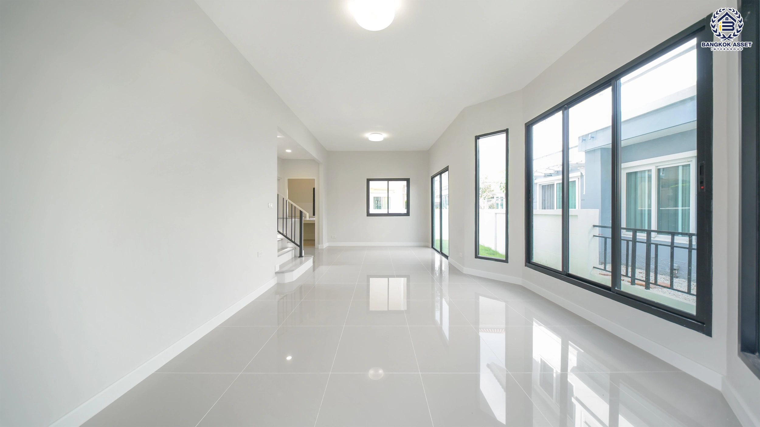 บ้านรีโนเวทใหม่ โครงการ เพอร์เฟคพาร์ค วัดพระนอน จากแบรนด์ Property Perfect เนื้อที่ 35.7 ตร.ว. พื้นที่ใช้สอย 136.38 ตร.ม. ฟังก์ชัน 3 ห้องนอน 2 ห้องน้ำ 2 ที่จอดรถ พร้อม Facilities ครบครัน บนทำเลเชื่อมต่อถนนกาญจนาฯ ใกล้ทางด่วน "ศรีรัช" เซ็นทรัลเวสต์เกต และรถไฟฟ้าสายสีม่วง "สถานีตลาดบางใหญ่"