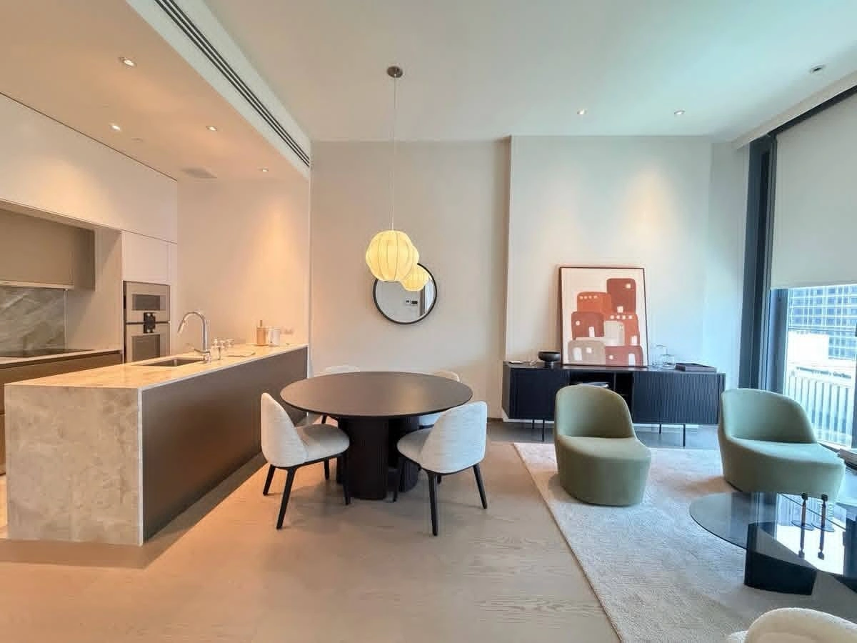 Urgent! Luxury Residence for Rent – Scope Langsuan Experience refined living in one of Bangkok’s most prestigious ultra-luxury residences, located in the heart of Langsuan, one of the city’s most exclusive residential addresses.