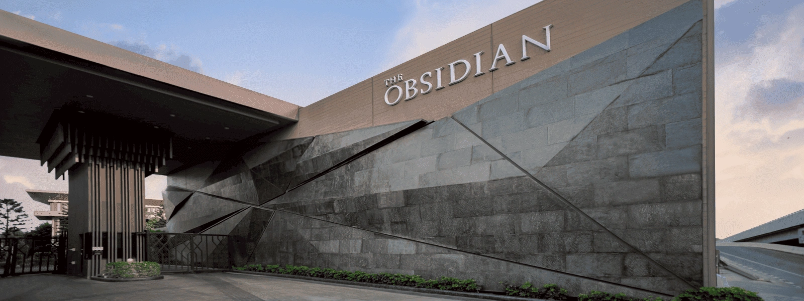 2 ยูนิตสุดท้าย! คฤหาสน์หรู 3 ชั้น The Obsidian พุทธมณฑลสาย 1 พร้อมสระว่ายน้ำและลิฟต์ส่วนตัว