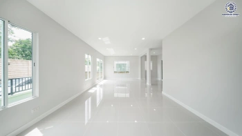 บ้านรีโนเวทใหม่ โครงการ เดอะแพลนท์ ราชพฤกษ์ หลังมุม เนื้อที่ 53.8 ตร.ว. พื้นที่ใช้สอย 180.63 ตร.ม. ฟังก์ชัน 3 ห้องนอน 3 ห้องน้ำ จอดรถได้ 2 คัน บนทำเลศักยภาพ เดินทางสะดวก ใกล้วงเวียนพระราม5, The Walk, ทางด่วน ศรีรัช และรถไฟฟ้าสายสีม่วง "สถานีบางรักใหญ่"