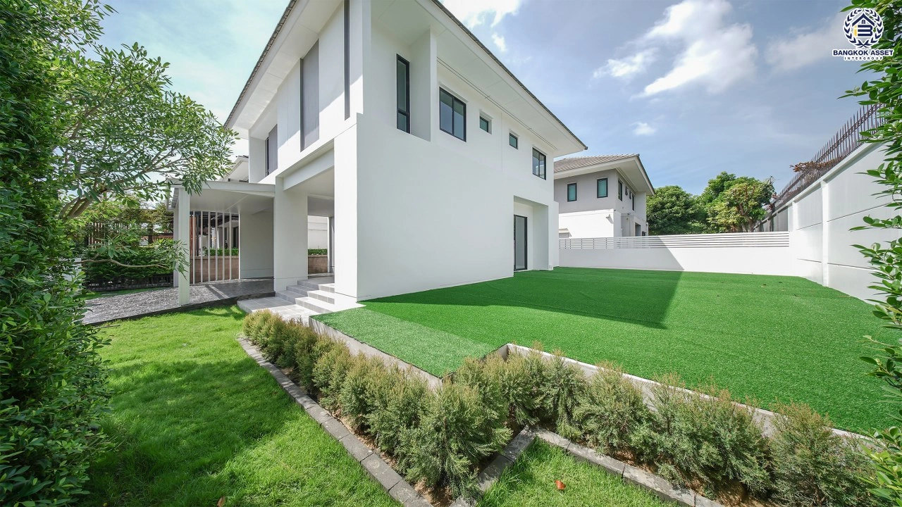 บ้านรีโนเวทใหม่ โครงการ เศรษฐสิริ จรัญฯ - ปิ่นเกล้า เนื้อที่ 87.1 ตร.ว. พื้นที่ใช้สอย 356.14 ตร.ม. ฟังก์ชัน 3 ห้องนอน 3 ห้องน้ำ จอดรถได้ 2 คัน บนทำเลเดินทางสะดวก เชื่อมต่อถนนจรัญสนิทวงศ์, ถนนบรมราชชนนี ใกล้ทางด่วน "ศรีรัช" และรถไฟฟ้าสายสีน้ำเงิน "สถานีบางขุนนนท์"