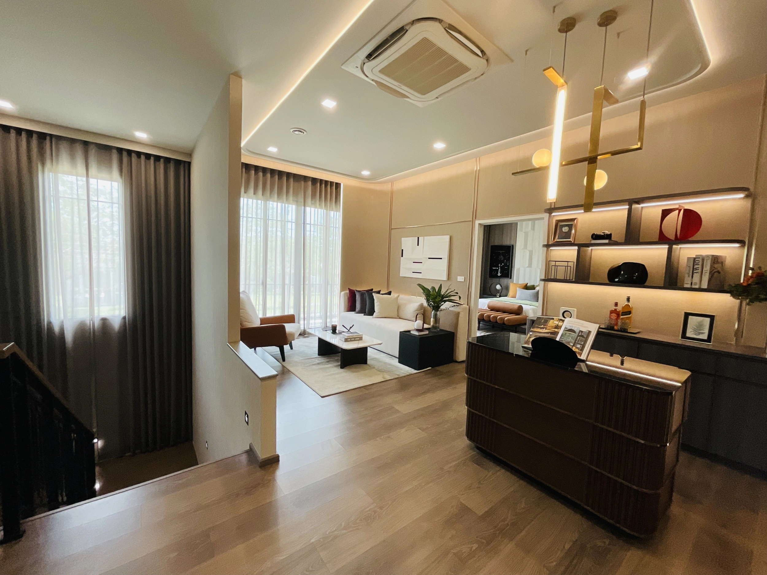 เปิดจองโครงการใหม่ Grand Britania ทวีวัฒนา เนื้อที่เริ่มต้น 115.8 ตร.วา พื้นที่ใช้สอย 240-400 ตร.ม 4ห้องนอน 5ห้องน้ำ 3-4ที่จอดรถ พร้อม Club House