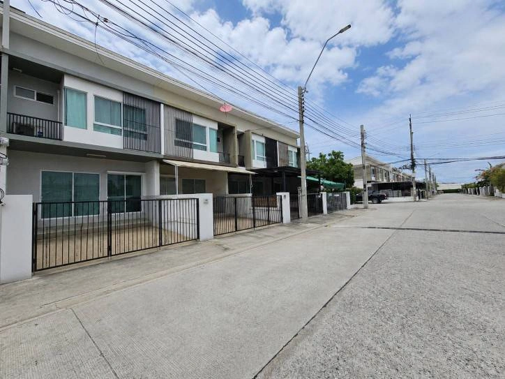 บ้านพร้อมอยู่ อินดี้ บางนา กม.26 บรรยากาศดี โครงการน่าอยู่