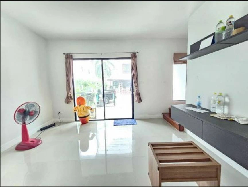 บ้านใหม่ ไม่เคยเข้าอยู่ หลังมุม ราคาดีสุดคุ้ม โครงการ Modi Villa หลวงแพ่ง – ลาดกระบัง
