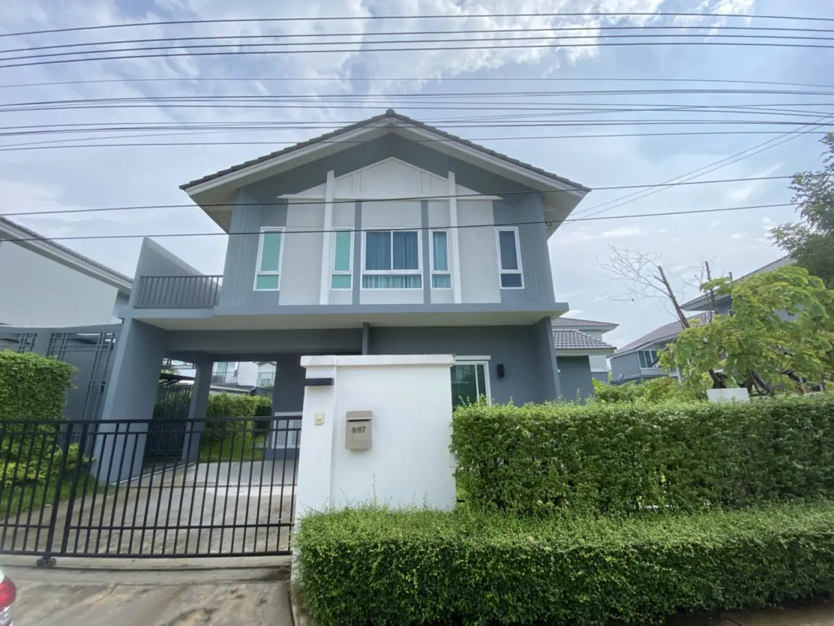 บ้านสวย พร้อมอยู่ เฟอร์นิเจอร์ครบ ใกล้ทางด่วนจตุโชติ-วงแหวน ไม่ต้องตกแต่งเพิ่ม พร้อมเข้าอยู่