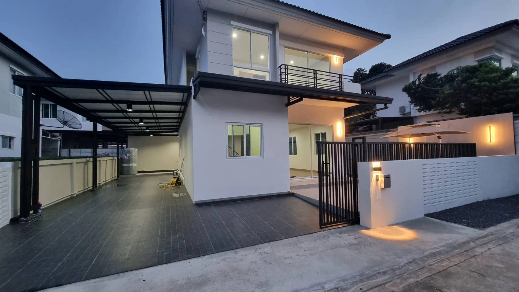 🏡 บ้านเดี่ยวหลังมุม รีโนเวทใหม่ทั้งหลังขายด่วนบ้านเดี่ยว งบไม่ถึง 5 ล้านบาท  โซนวัชรพล–สายไหม–หทัยราษฎร์
