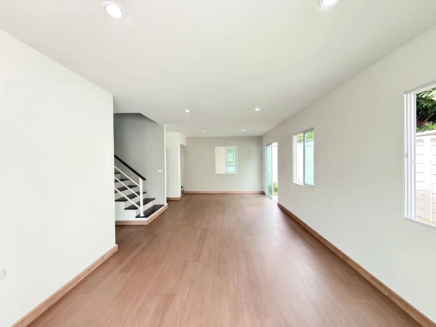 🏡 บ้านเดี่ยวหลังมุม รีโนเวทใหม่ทั้งหลังขายด่วนบ้านเดี่ยว งบไม่ถึง 5 ล้านบาท  โซนวัชรพล–สายไหม–หทัยราษฎร์