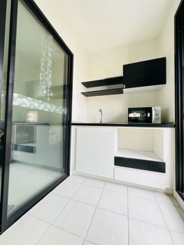 CM04449 ขายพร้อมผู้เช่า คอนโด ลิปป์ รามคำแหง 43/1 LIB Condo Ramkhamhaeng 43/1 แขวงพลับพลา เขตวังทองหลาง กรุงเทพมหานคร 10310  1 ห้องนอน ขนาดห้อง 27 ตรม. พร้อมเฟอร์นิเจอร์เข้าอยู่ได้เลย     ที่ตั้ง  95 ซอย รามคำแหง 43/1