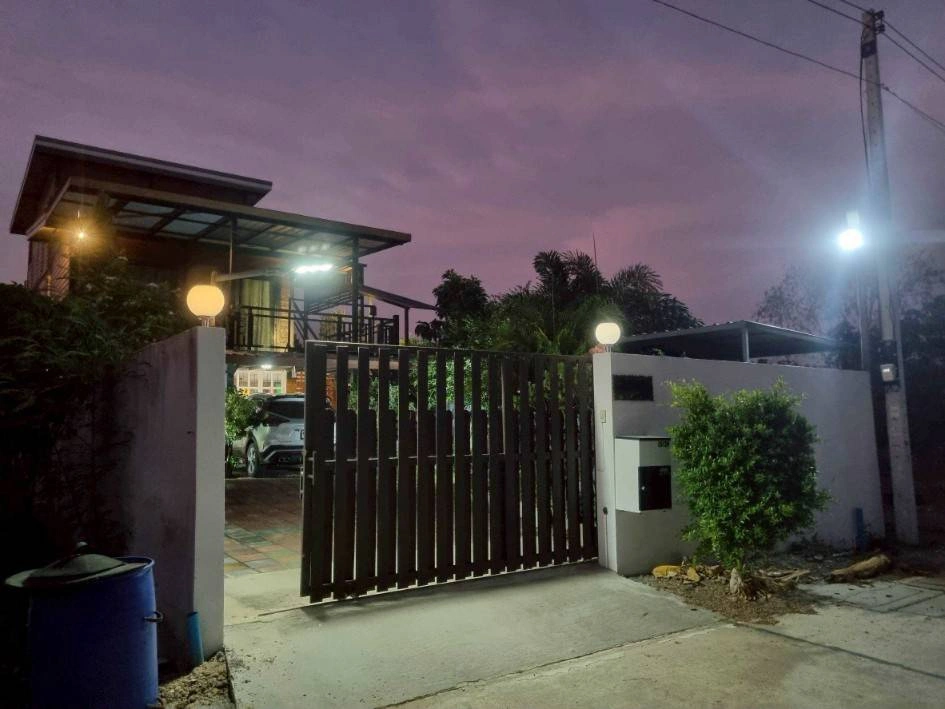 บ้านพลังงานไฟฟ้า ขายบ้านเดี่ยวสไตส์รีสอร์ท คลองหลวง ปทุมธานี แถมโซล่าเซลใช้ไฟฟ้าฟรี เหมาะสำหรับอยู่อาศัยหรือทำกิจการได้