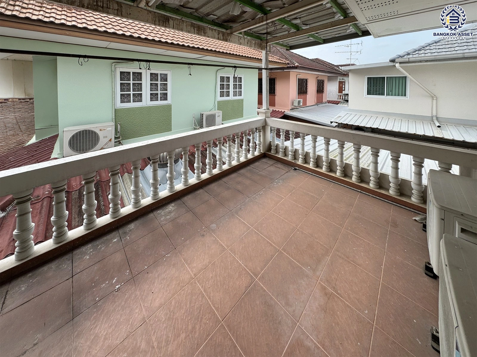 บ้านมือสอง โครงการเพชรเกษม1 บ้านเดี่ยว 2 ชั้น พื้นที่ใช้สอย 180 ตร.ม. 3 ห้องนอน 3 ห้องน้ำ จอดรถ 2 คัน ทำเลเพชรเกษม เดินทางเข้าเมืองสะดวก ใกล้ห้าง โรงพยาบาล โรงเรียน