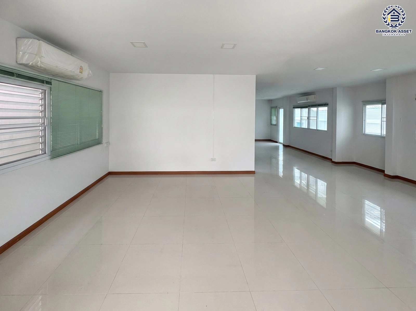 บ้านมือสอง โครงการเพชรเกษม1 ทาวน์เฮ้าส์ 2 ชั้น พื้นที่ใช้สอย 180 ตร.ม. 3 ห้องนอน 3 ห้องน้ำ จอดรถ 2 คัน ทำเลเพชรเกษม เดินทางเข้าเมืองสะดวก ใกล้ห้าง โรงพยาบาล โรงเรียน