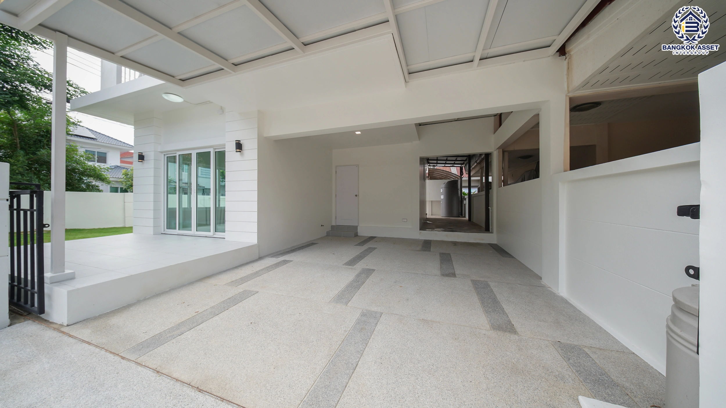 บ้านรีโนเวทใหม่ โครงการ เพอร์เฟคพาร์ค วัดพระนอน จากแบรนด์ Property Perfect เนื้อที่ 42 ตร.ว. พื้นที่ใช้สอย 162.07 ตร.ม. ฟังก์ชัน 3 ห้องนอน 2 ห้องน้ำ 2 ที่จอดรถ พร้อม Facilities ครบครัน บนทำเลเชื่อมต่อถนนกาญจนาฯ ใกล้ทางด่วน "ศรีรัช" เซ็นทรัลเวสต์เกต และรถไฟฟ้าสายสีม่วง "สถานีตลาดบางใหญ่"