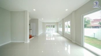 บ้านรีโนเวทใหม่ โครงการ เพอร์เฟคพาร์ค วัดพระนอน จากแบรนด์ Property Perfect เนื้อที่ 42 ตร.ว. พื้นที่ใช้สอย 162.07 ตร.ม. ฟังก์ชัน 3 ห้องนอน 2 ห้องน้ำ 2 ที่จอดรถ พร้อม Facilities ครบครัน บนทำเลเชื่อมต่อถนนกาญจนาฯ ใกล้ทางด่วน "ศรีรัช" เซ็นทรัลเวสต์เกต และรถไฟฟ้าสายสีม่วง "สถานีตลาดบางใหญ่"