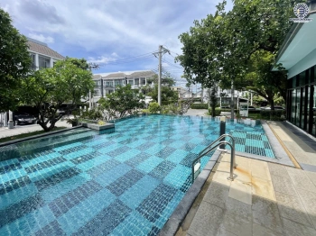 บ้านมือสอง โครงการ บ้านกลางเมือง พระราม9-รามคำแหง ทาวน์เฮ้าส์ 3 ชั้น เนื้อที่ 23.2 ตร.ว. พื้นที่ใช้สอย 150 ตร.ม. 3 ห้องนอน 3 ห้องน้ำ จอดรถ 2 คัน ส่วนกลางครบ สระว่ายน้ำ ฟิตเนส คลับเฮ้าส์ ใกล้รถไฟฟ้าสายสีเหลืองสถานีรามคำ และทางด่วนฉลองรัช