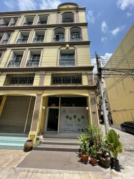 Investment Property Yield ประมาณ 6%