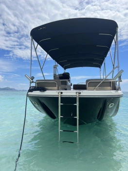 ขายเรือ  elament XR7 สภาพเรือสวย พร้อมใช้งาน 100%