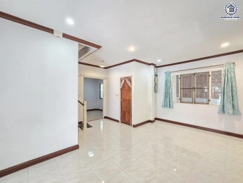 บ้านมือสอง โครงการ ชัยพฤกษ์ วัดลาดปลาดุก บ้านเดี่ยว 2 ชั้น 4 ห้องนอน 2 ห้องน้ำ จอดรถ 3 คัน เนื้อที่ 53 ตร.ว. ใช้สอย 120 ตร.ม. มีห้องนอนชั้นล่าง ครัวพร้อมเคาน์เตอร์ หลังคาโรงรถ ทำเลบางบัวทอง นนทบุรี ติดถนนวัดลาดปลาดุก ใกล้เซ็นทรัล เวสต์เกต