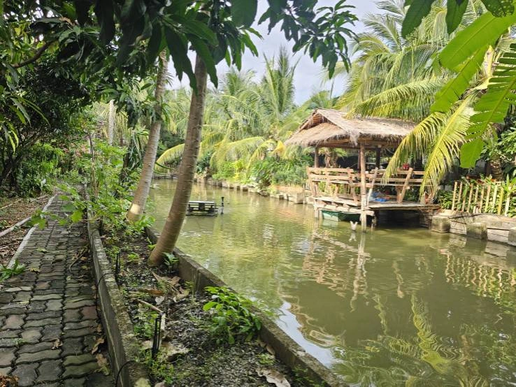 ขายบ้านสวน  สุขาภิบาล5  ซอย 70 เขตสายไหม เข้าซอยเพียง 300 เมตร