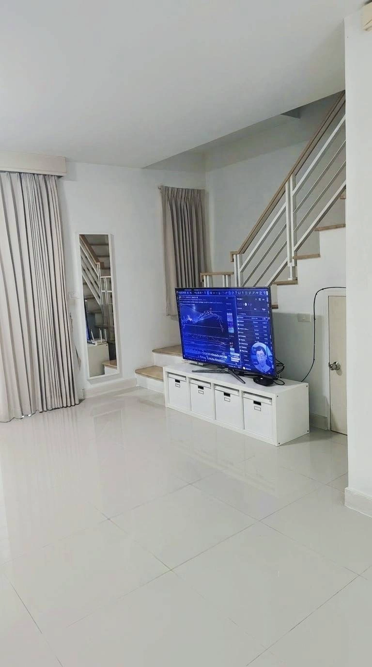 ขายทาวน์โฮม 2 ชั้น หมู่บ้านพลีโน่ วงแหวน รามอินทรา พร้อมโอน