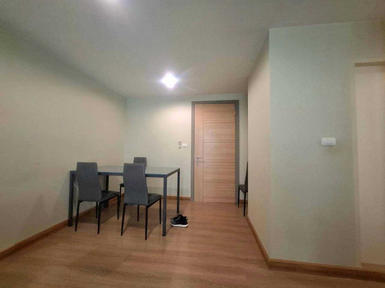 ขาย/เช่า คอนโดห้องมุมกว้างพิเศษ สไตล์รีสอร์ท | MT Residence Klong Luang ติดถนนใหญ่คลองหลวง ราคาขาย: 3,900,000 บาท หรือเช่า: 16,000 บาท/เดือน