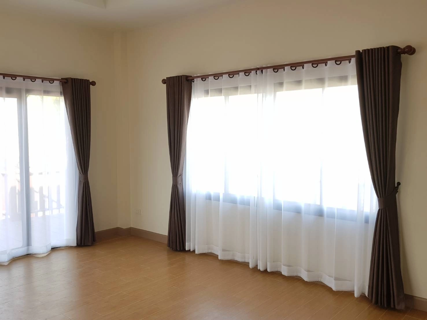 บ้านพร้อมที่ดิน