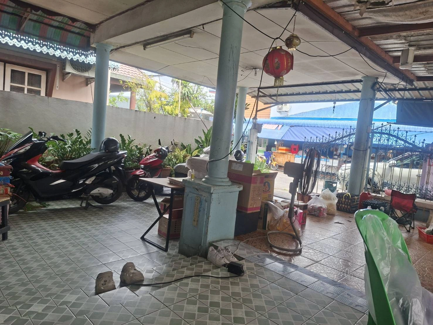 ขายบ้านพร้อมที่ดิน ทำเลค้าขาย อยู่กลางใจตลาด.4.มุมเมือง