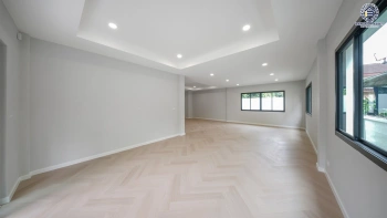 บ้านรีโนเวทใหม่ โครงการ ลัดดารมย์ ปิ่นเกล้า เนื้อที่ 84 ตร.ว. พื้นที่ใช้สอย 295.07 ตร.ม. ฟังก์ชัน 4 ห้องนอน 3 ห้องน้ำ 2 ที่จอดรถ ทำเลถนนนครอินทร์ เชื่อมต่อรัตนาธิเบศร์ กาญจนาภิเษก ราชพฤกษ์ ใกล้รถไฟฟ้าสายสีม่วง "สถานีแยกนนทบุรี 1" ใกล้ Central Westville