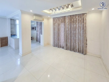 บ้านเดี่ยวพร้อมอยู่ โครงการ ภัสสร7 รัตนาธิเบศร์ พื้นที่กว้างกว่า 154 ตร.ว. พื้นที่ใช้สอย 194 ตร.ม. รองรับทุกความสุขด้วยฟังก์ชัน 3 ห้องนอน 3 ห้องน้ำ จอดรถได้ 3 คัน ใกล้คอมมูนิตี้มอลล์อย่าง Central Northville เชื่อมต่อถนนรัตนาธิเบศร์ ถนนราชพฤกษ์ ถนนราชพฤกษ์ ใกล้รถไฟฟ้าสายสีม่วง "สถานีบางพลู"