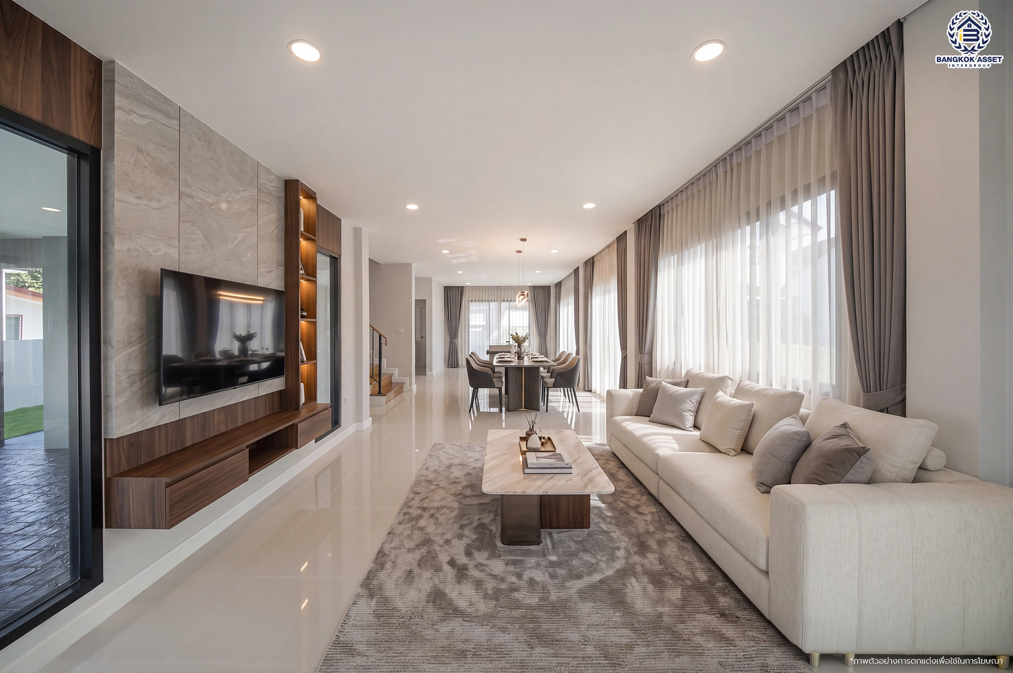 บ้านเดี่ยวรีโนเวทใหม่ โครงการ ชลลดา บางบัวทอง เนื้อที่ 70 ตร.ว. พื้นที่ใช้สอย 232.50 ตร.ม. ฟังก์ชัน 3 ห้องนอน 3 ห้องน้ำ จอดรถได้ 2 คัน จาก Land and House ตั้งอยู่บนถนนบางกรวย-ไทรน้อย เชื่อมต่อถนนรัตนาธิเบศร์ ถนนกาญจนาภิเษก และถนนชัยพฤกษ์ ใกล้รถไฟฟ้า MRT สายสีม่วง "สถานีคลองบางไผ่"