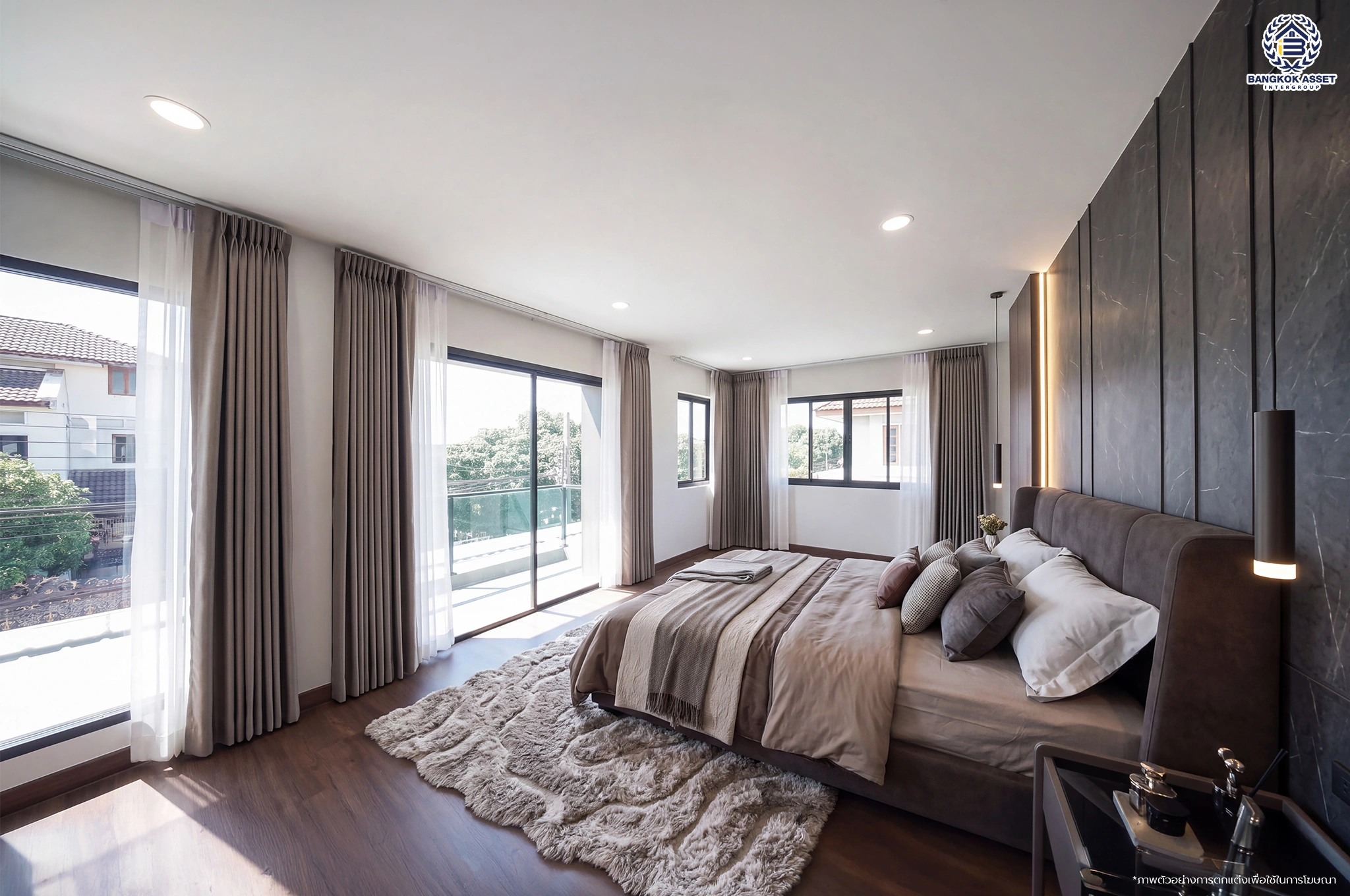 บ้านเดี่ยวรีโนเวทใหม่ โครงการ ชลลดา บางบัวทอง เนื้อที่ 70 ตร.ว. พื้นที่ใช้สอย 232.50 ตร.ม. ฟังก์ชัน 3 ห้องนอน 3 ห้องน้ำ จอดรถได้ 2 คัน จาก Land and House ตั้งอยู่บนถนนบางกรวย-ไทรน้อย เชื่อมต่อถนนรัตนาธิเบศร์ ถนนกาญจนาภิเษก และถนนชัยพฤกษ์ ใกล้รถไฟฟ้า MRT สายสีม่วง "สถานีคลองบางไผ่"