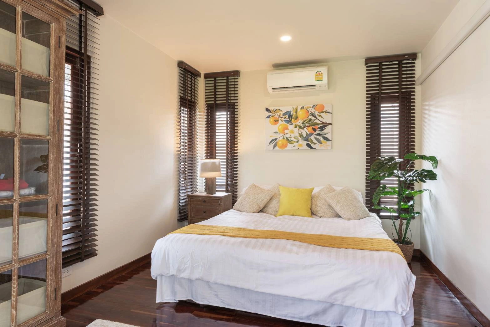 จ้าของโพสขายเอง (Owner Post)  ขายบ้านเดี่ยวหลังมุม พื้นที่สวนส่วนตัวขนาดใหญ่ 102.2 ตรว !!! รีโนเวทใหม่ทั้งหลัง พร้อมเข้าอยู่ โดยผู้รับเหมาชาวตะวันตกที่ผ่านการรับรองมาตรฐาน