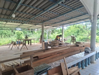 โอกาสทองของคนรักธรรมชาติ! ขายบ้านเดี่ยว 2 ชั้น พร้อมที่ดินผืนใหญ่ 3 ไร่ 2 งาน  ทำเลดี เดินทางสะดวก ต.บางน้ำเชี่ยว อ.พรหมบุรี จ.สิงห์บุรี ราคาเพียง 3,500,000 บาท