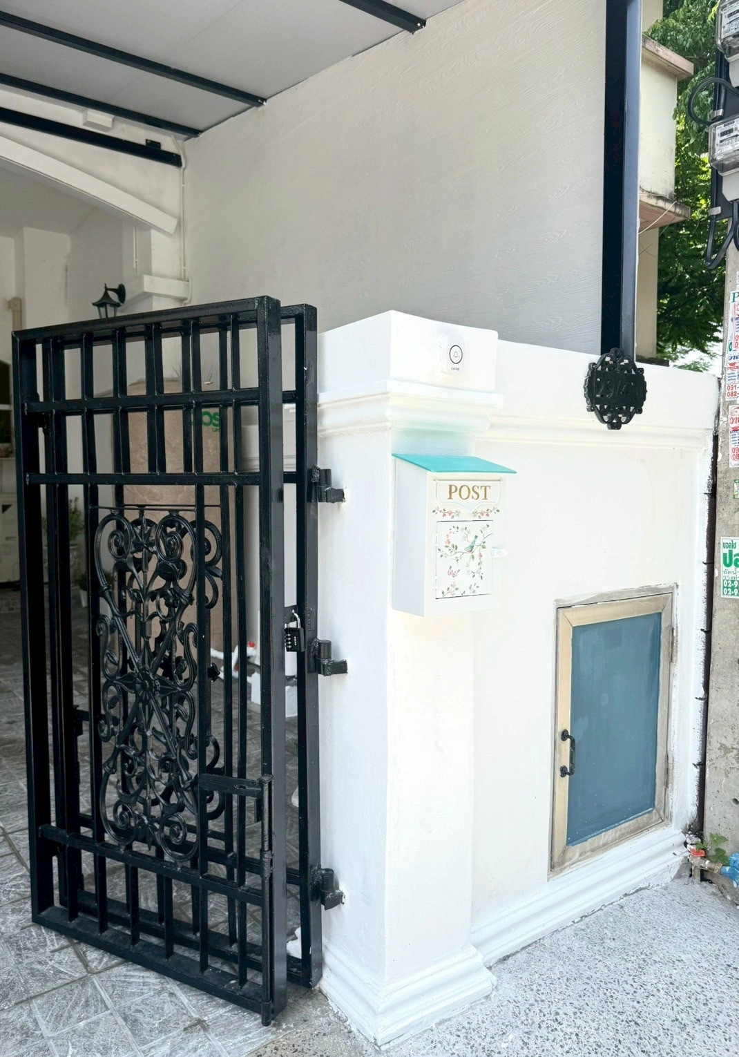 ให้เช่าทาวน์โฮมออฟฟิศสไตล์ฝรั่งเศส 3.5 ชั้น 200 ตรม. หมู่บ้านสรานนท์ ปากเกร็ด
