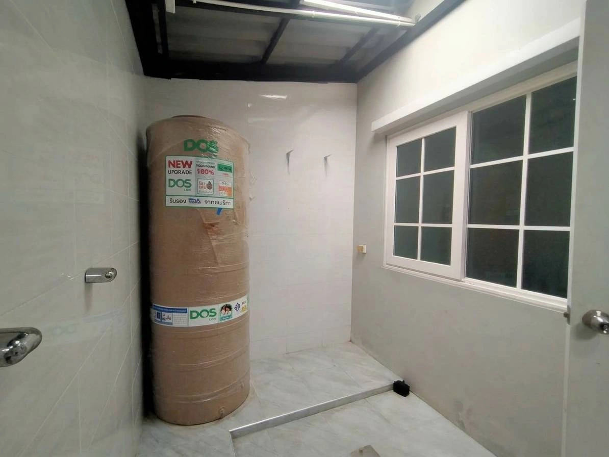 ขาย / ให้เช่า ทาวน์โฮม 2 ชั้น 4 ห้องนอน โกลเด้นท์ ทาวน์ ทำเลอ่อนนุช – ลาดกระบัง – สวนหลวง