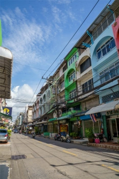 ขายตึกแถวทำเลทองใจกลางรัชดา! ซอยรัชดาภิเษก 7 (ซอยนาทอง) เหมาะทำออฟฟิศ ค้าขาย หรือลงทุนปล่อยเช่า!
