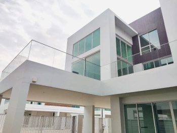 ขายบ้านหรูทำเลพรานนก ติดถนนใหญ่ เชื่อมต่อสาทรสะดวก พร้อมพื้นที่ใช้สอยสำหรับครอบครัวb