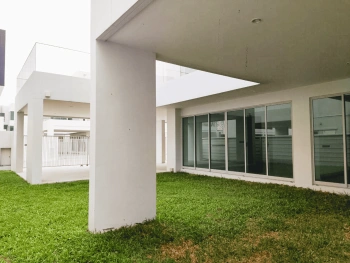 ขายบ้านหรูทำเลพรานนก ติดถนนใหญ่ เชื่อมต่อสาทรสะดวก พร้อมพื้นที่ใช้สอยสำหรับครอบครัวb
