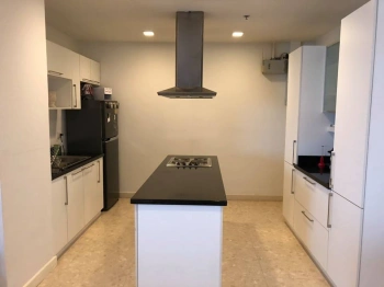 ขายและให้เช่า คอนโด Nusasiri  Condo ติดสถานีรถไฟฟ้าเอกมัย, สถานีรถไฟฟ้าเอกมัย เชื่อมเข้าคอนโดเราได้เลย