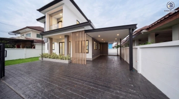 บ้านเดี่ยวรีโนเวทใหม่ โครงการ ประดับดาว 5-6 ท่าอิฐ เนื้อที่ 56 ตร.ว. พื้นที่ใช้สอย 231.52 ตร.ม. ฟังก์ชัน 4 ห้องนอน 3 ห้องน้ำ จอดรถได้ 2 คัน  เดินทางเชื่อมต่อถนนราชพฤกษ์และถนนรัตนาธิเบศร์ ใกล้รถไฟฟ้า MRT สายสีม่วง "สถานีบางรักน้อย-ท่าอิฐ"
